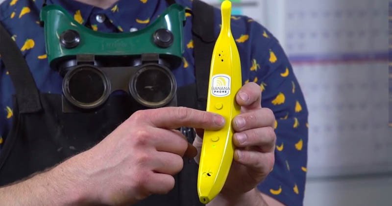 This Banana Phone Is The Most Interesting Thing You'll See Today